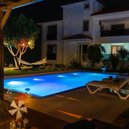 Villa Magnificent *